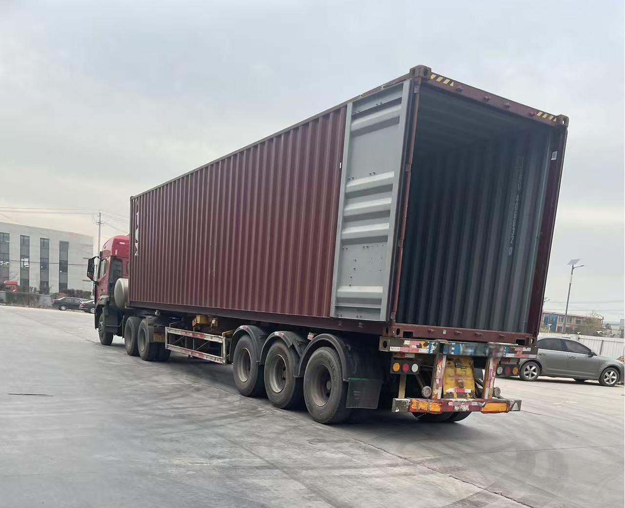 Loading container